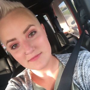 Meet your Posher, Mackenzie